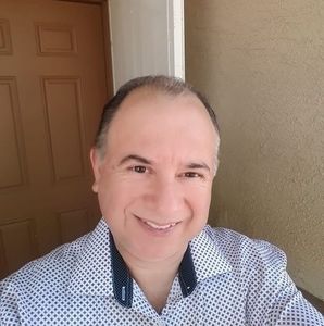 Meet your Posher, Sergio enrique